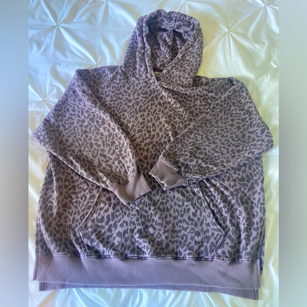 american eagle purple cheetah/leopard print hoodie ˚ʚ♡ɞ˚